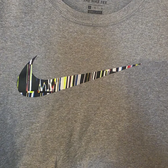 Nike Men's Gray Dri-FIT Short Sleeve Tee with Stripe Swoosh - Picture 3 of 4